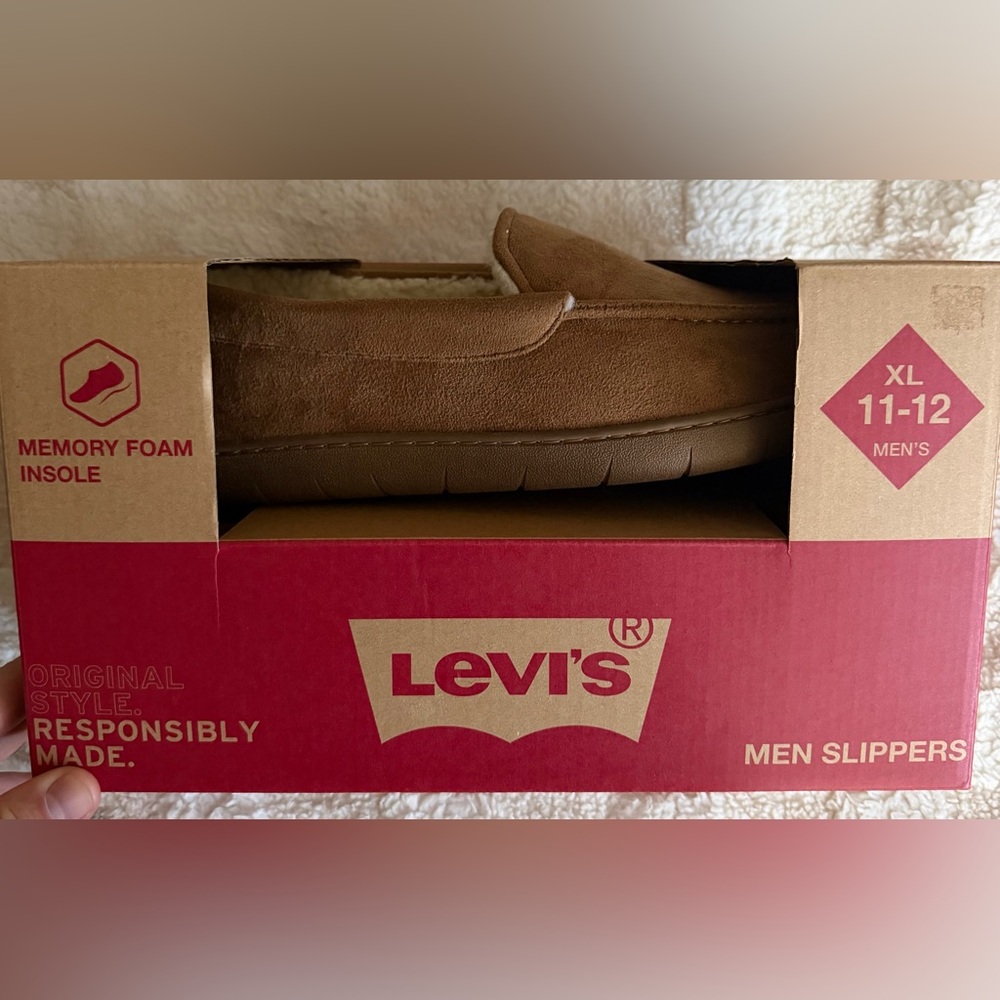Levi's Men's Tan Suede Slip-On Loafers Slippers